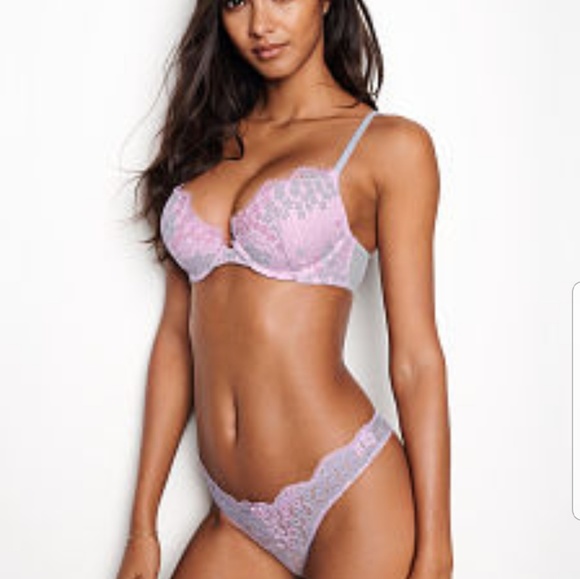 Victoria's Secret Dream Angels Push-up Bra 💜💜 - Picture 4 of 13